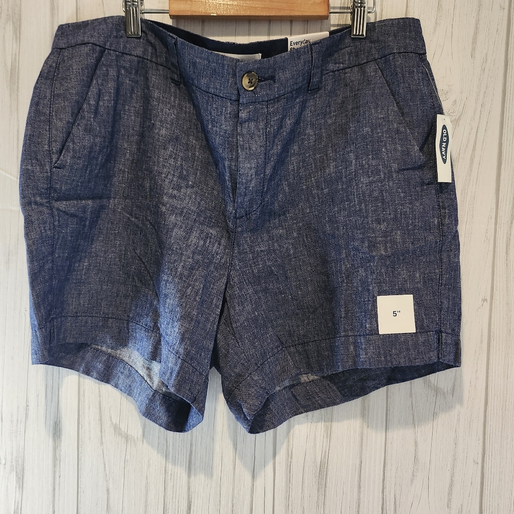 NWT Womans Blue Old Navy Shorts